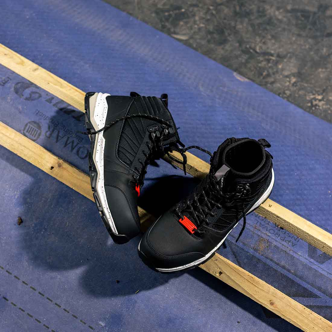 Hard Yakka Neo 2.0 Hybrid Safety Boots in Black | Men's Black Safety Boots