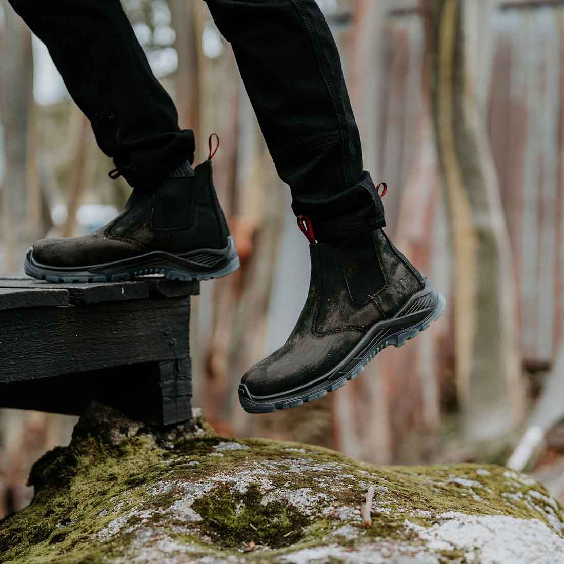 Hard Yakka Banjo Men's Dealer Boots in Black | Men's Black Chelsea Boots