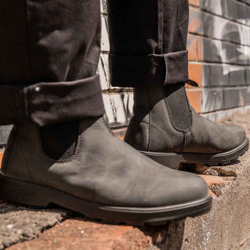 Hard Yakka Brunswick Dealer Boots in Charcoal Nubuck | Men&